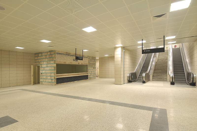 Standard Clip-in Tile Metal Suspended Ceiling — photo 2
